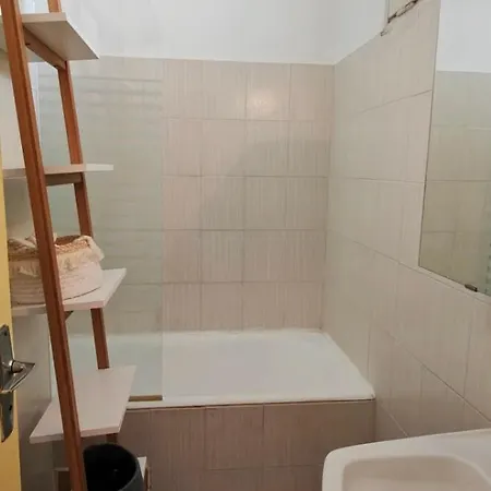 Charming Beachfront In Fréjus