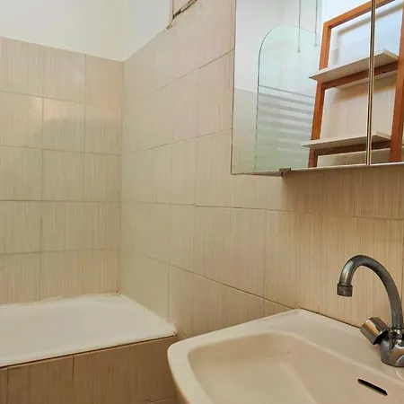 Charming Beachfront In Apartman *