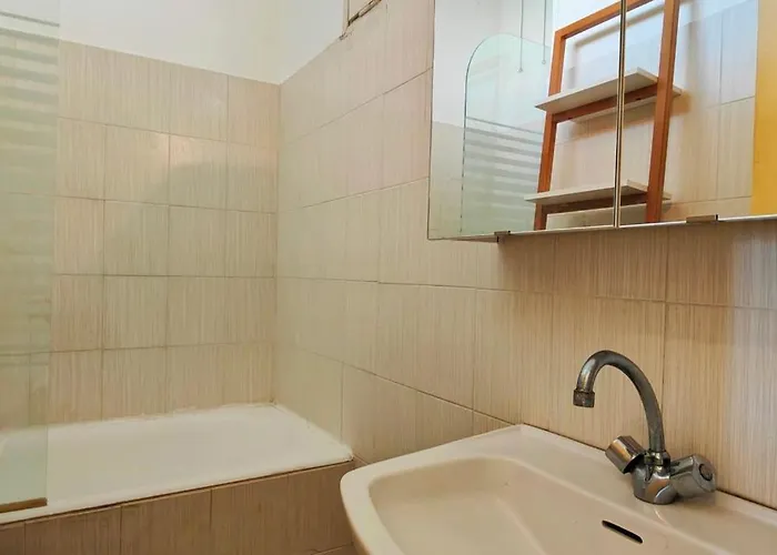 Charming Beachfront In شقة *